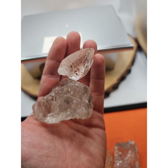 Quartz Crystal Clusters 1.48lbs 5pcs From Madagascar - Picture 14 of 14